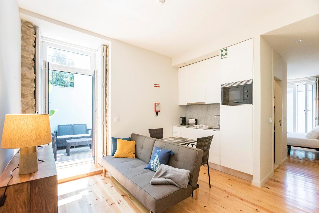 Central Studio W/ Pool, Ac & Patio By Lovelystay بورتو المظهر الخارجي الصورة